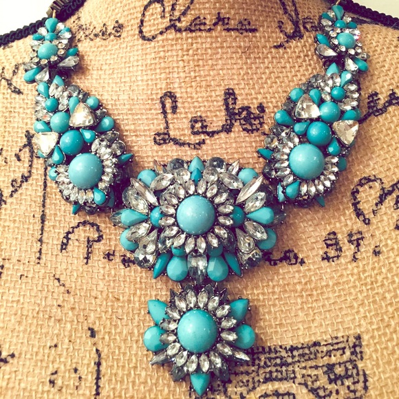 Jewelry - Geourgeous Blue Torquize Floral Necklace Custom